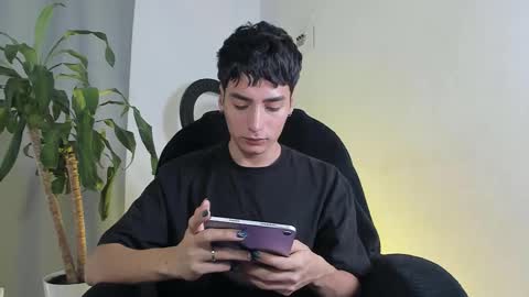 sebastian online show from December 17, 2:35 pm