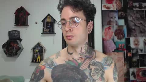 Snapshot of sebasbigdick_ chatting on January 29, 3:44 am spityio instagram online show from January 29, 3:44 am