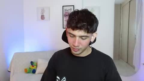 Sebas online show from March 3, 9:59 pm