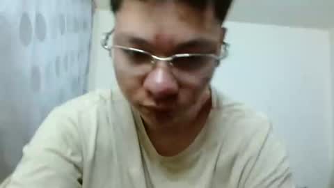 Snapshot of sebasslops chatting on February 1, 5:39 am Sebas online show from February 1, 5:39 am