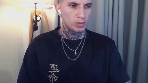 Snapshot of sebastian_muss chatting on September 16, 1:07 am Sebastian online show from September 16, 1:07 am
