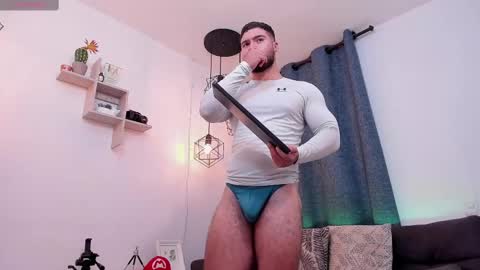 Instagram jeanpaulfit  online show from February 17, 11:33 pm