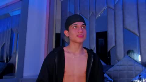 Sebastian online show from May 26, 4:51 am