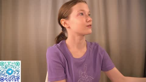 Snapshot of second_aid chatting on January 27, 5:14 am Brenda online show from January 27, 5:14 am