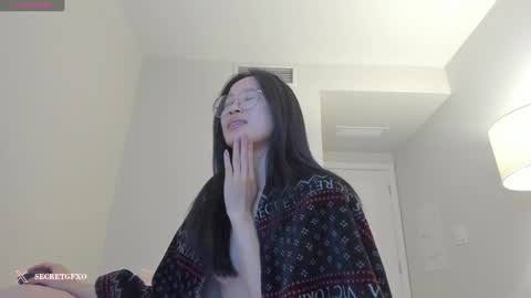 Angela online show from December 4, 11:46 am