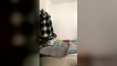 sedaliasens online show from March 29, 9:33 am