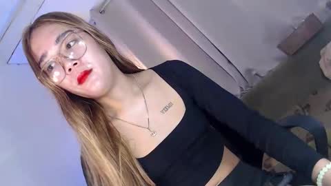 seducing_angela online show from October 22, 1:31 am