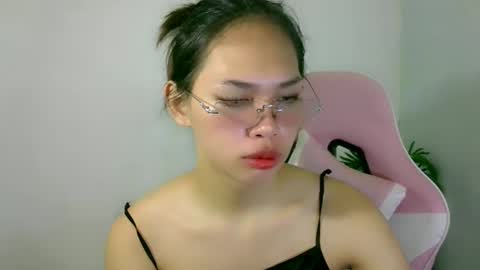 seducive_allea online show from December 16, 4:30 am