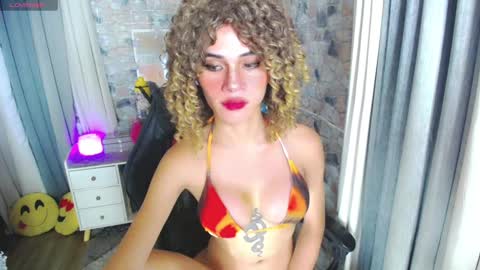 Snapshot of seduction_of_medusaxx chatting on January 28, 3:47 am Medusa online show from January 28, 3:47 am