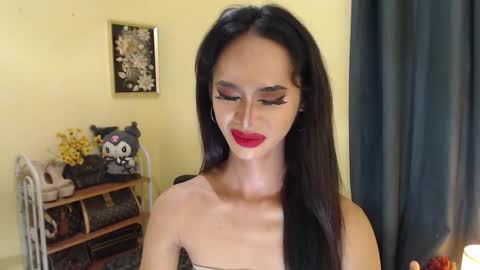 ashly online show from November 18, 5:21 am