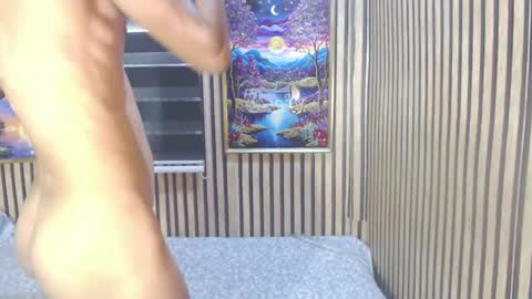 Snapshot of seductive_savixx chatting on February 5, 4:59 am seductive_savixx online show from February 5, 4:59 am