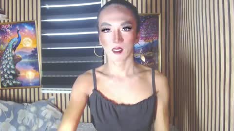 Snapshot of seductive_savixx chatting on February 5, 1:47 am seductive_savixx online show from February 5, 1:47 am