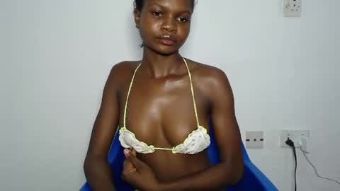 seductive_sugar247 online show from March 30, 7:19 am