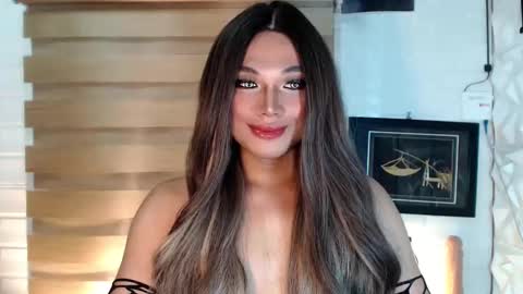 Snapshot of seductivedeluxe69 chatting on March 7, 8:45 am Deluxe online show from March 7, 8:45 am
