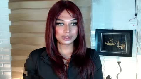 Snapshot of seductivedeluxe69 chatting on February 24, 3:09 pm Deluxe online show from February 24, 3:09 pm