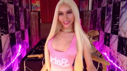 KATARINA LUST online show from April 2, 10:06 pm