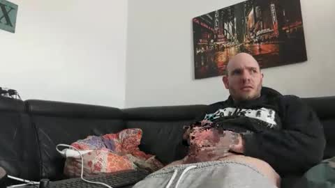 Sebastian online show from March 12, 9:02 am