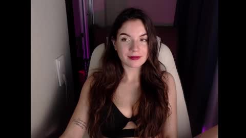 Snapshot of seeemily chatting on December 20, 12:27 pm Emily online show from December 20, 12:27 pm