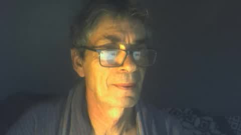 Snapshot of seigneurdc09 chatting on September 16, 6:38 am seigneurdc09 online show from September 16, 6:38 am
