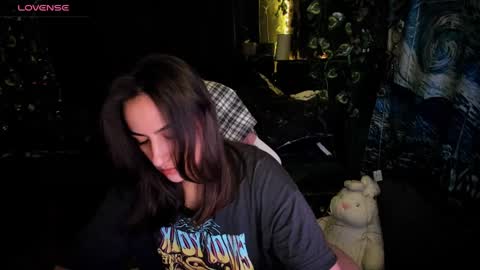 Snapshot of selby_paine chatting on December 12, 11:58 pm Selby online show from December 12, 11:58 pm