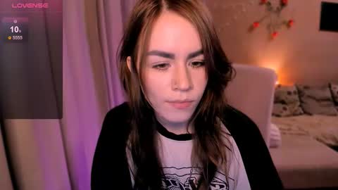 selectrra online show from March 17, 8:25 pm