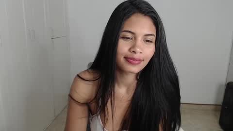 Snapshot of seleena__ chatting on February 28, 5:48 am seleena__ online show from February 28, 5:48 am