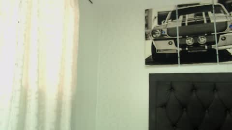 selena_fox7 online show from March 11, 1:34 pm