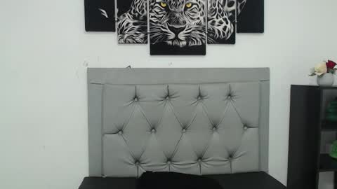 selena_fox7 online show from February 23, 11:22 am