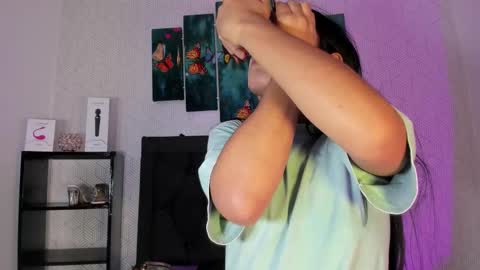 selena_fox7 online show from October 4, 5:27 am