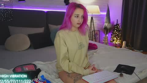 Snapshot of selena_lily chatting on January 3, 7:38 am Selena Lily online show from January 3, 7:38 am