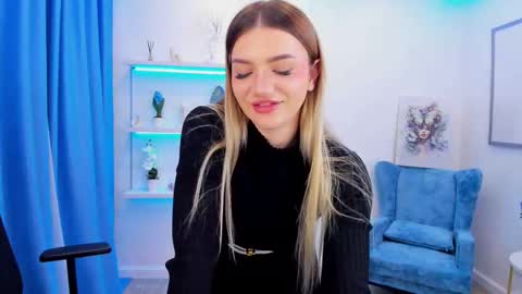 selenaemoore online show from October 4, 5:16 am