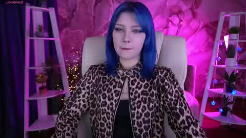 selenairis online show from January 8, 1:22 am