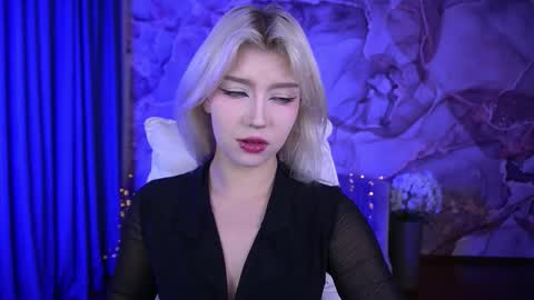 selenairis online show from October 22, 10:22 pm