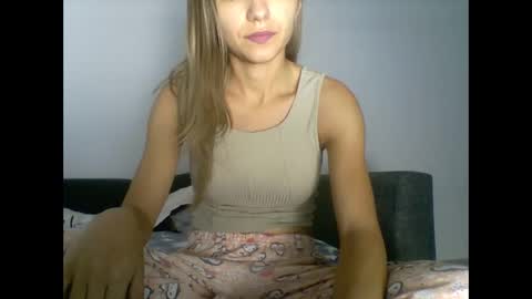 selenalexi1 online show from September 28, 4:27 pm