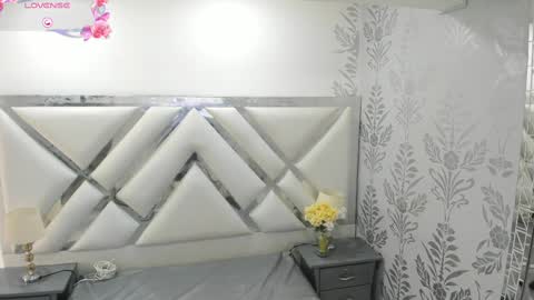 Selena reyess online show from October 10, 6:36 pm