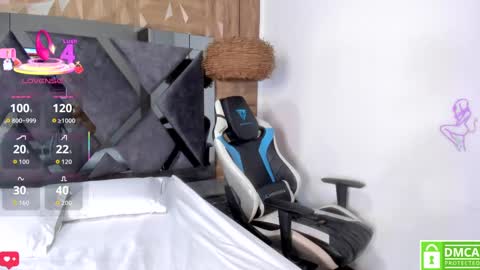 selene__lopez_ online show from September 15, 8:43 pm