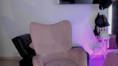 Alejandra  online show from September 26, 1:52 pm