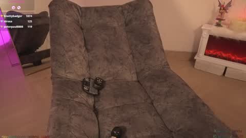  Sel Your Little butterfly  online show from January 19, 3:29 am