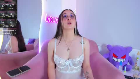 selene_swee online show from November 8, 4:32 pm