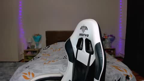 Simon and Alice online show from September 30, 8:19 pm