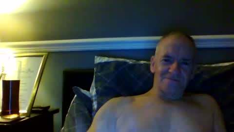 selfsucker28772 online show from November 30, 11:34 pm