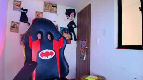  Selinna Kyle  online show from May 16, 3:43 pm