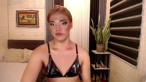 Selina online show from January 25, 11:44 am