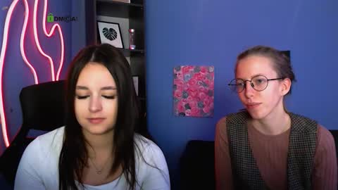 Selena online show from November 28, 12:12 pm