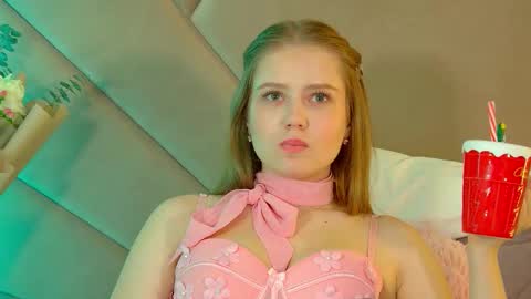 SelinSwarovski online show from February 9, 11:51 pm