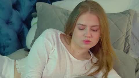 SelinSwarovski online show from February 25, 5:27 pm