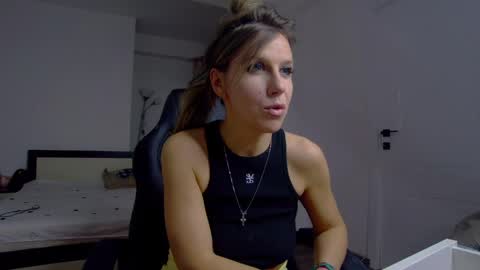 sellena_angels online show from April 16, 8:20 pm