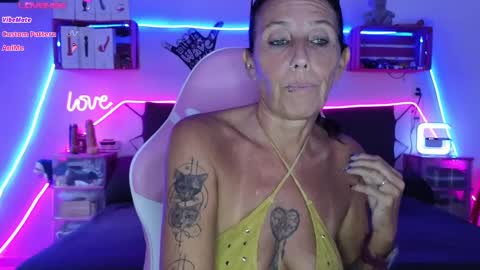Selvaggia Del Caribe online show from January 9, 4:17 pm