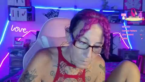 Selvaggia Del Caribe online show from February 18, 6:41 pm