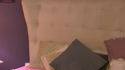 Seni bigtits bigboobs hard tits new anal ass hardcore bigass boobs bounce extreme online show from April 4, 8:27 pm